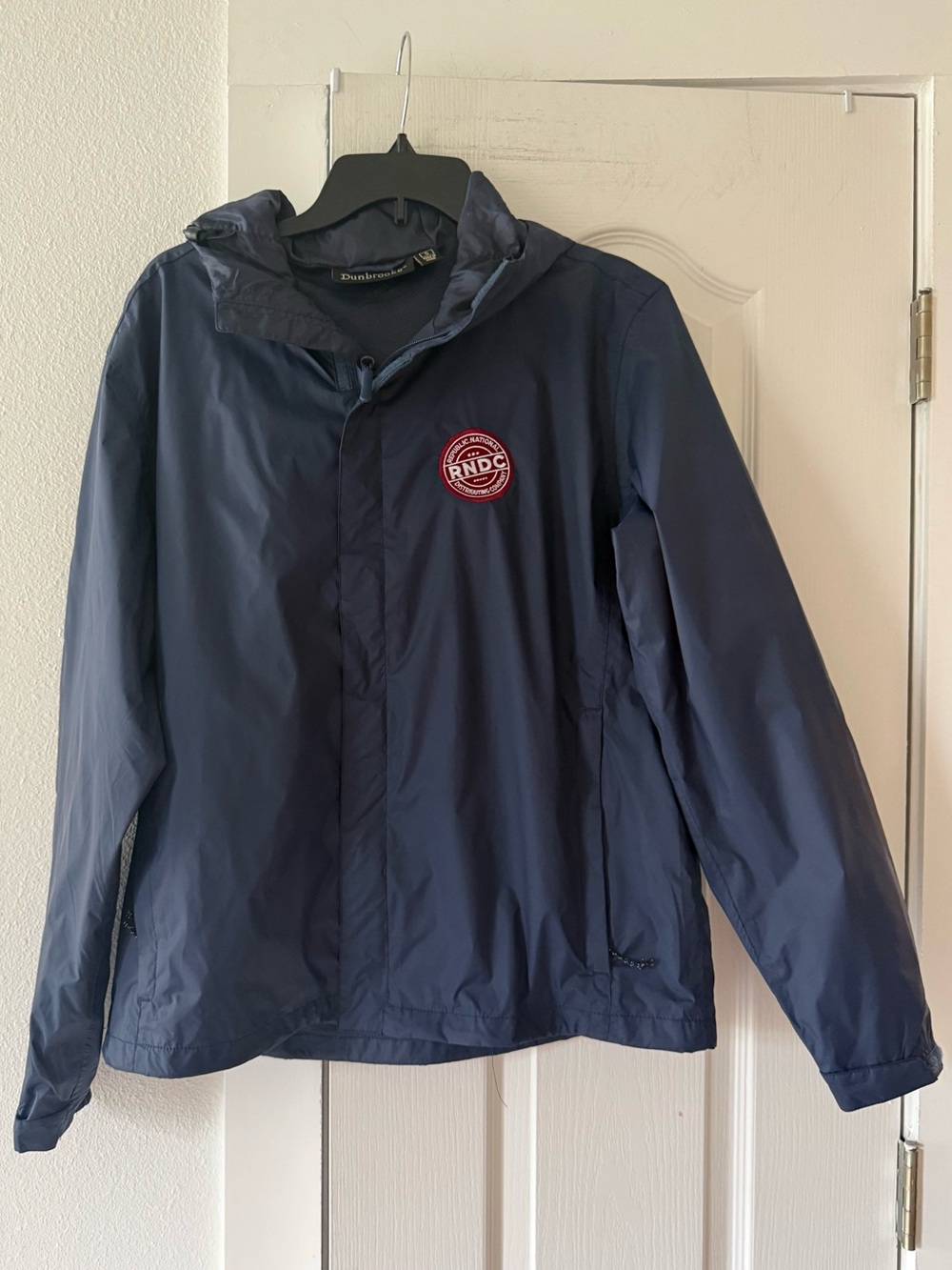 Dunbrooke Men’s S Waterproof Rain Jacket Hooded Windbreaker Navy NWT